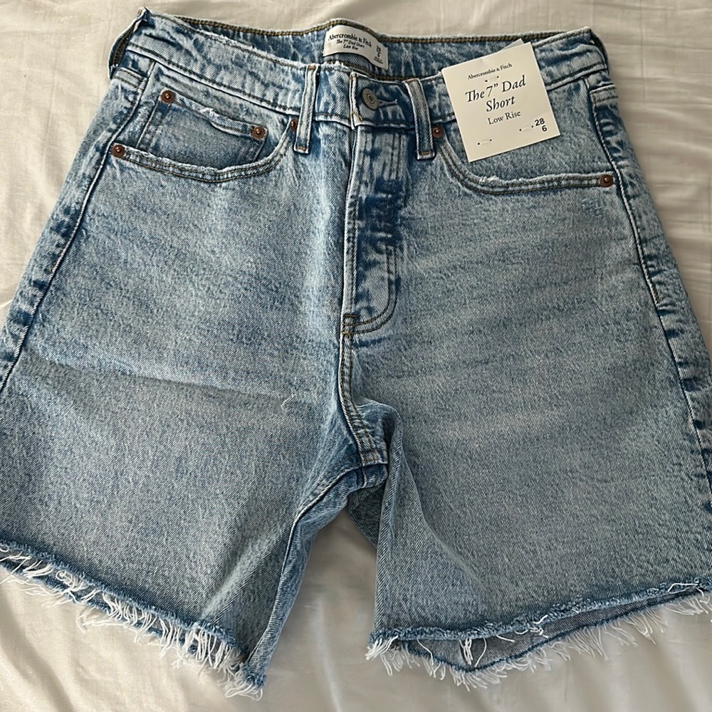 Brand new Dad short 🤍
